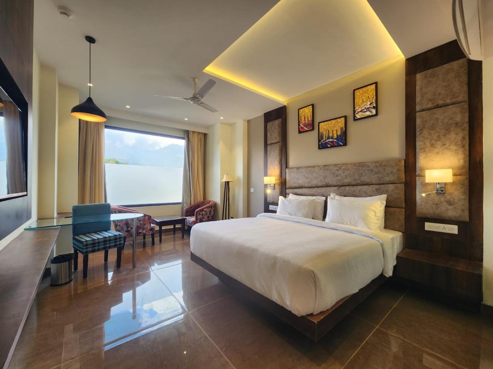 Aachman River And Valley View Resort Dharamshala - A Riverside Resort With Balcony View Buitenkant foto