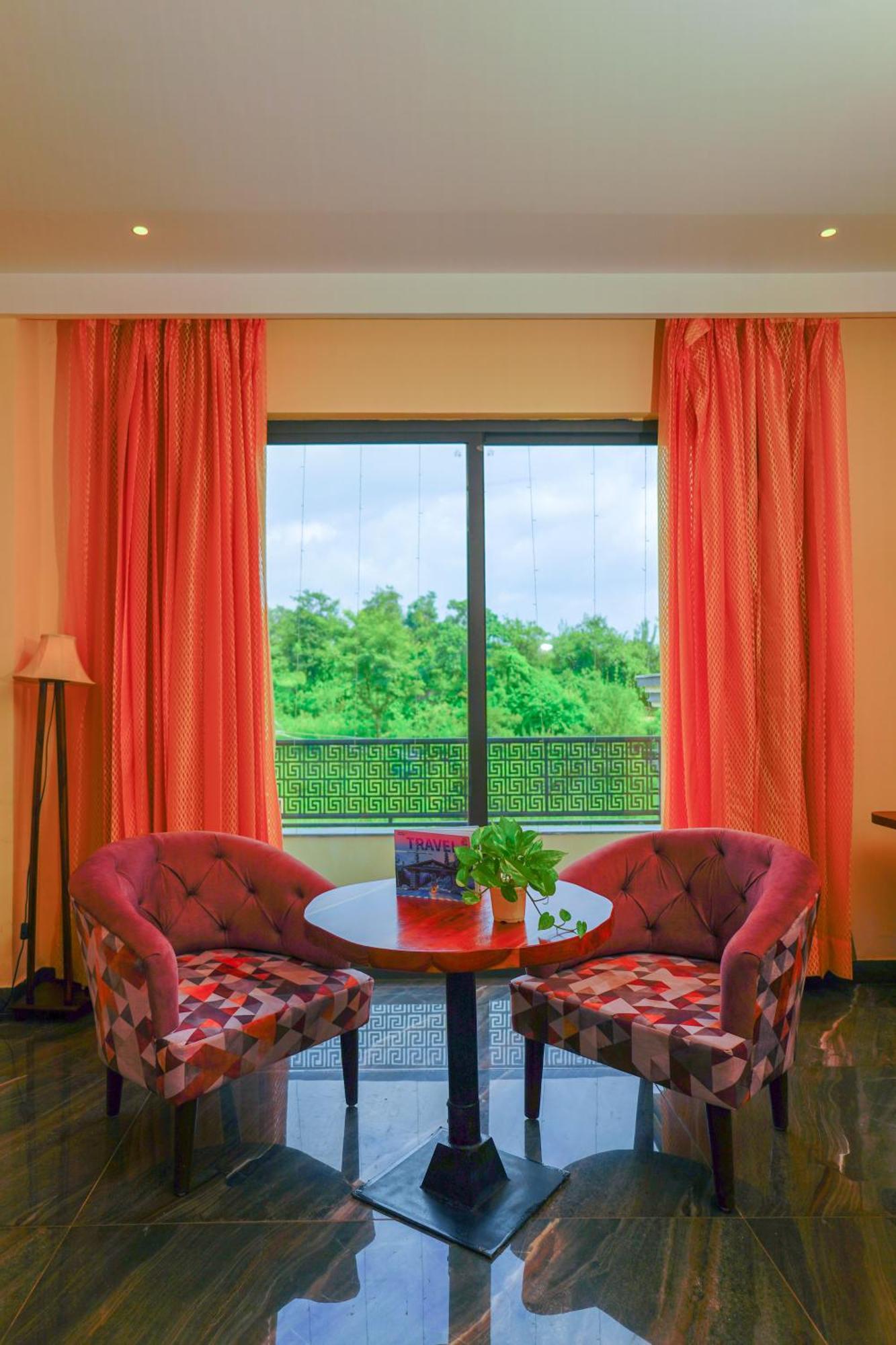 Aachman River And Valley View Resort Dharamshala - A Riverside Resort With Balcony View Buitenkant foto
